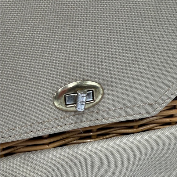 Picnic Basket Tote Bag, Gift for Wine Lover, Beige - Picture 3 of 9